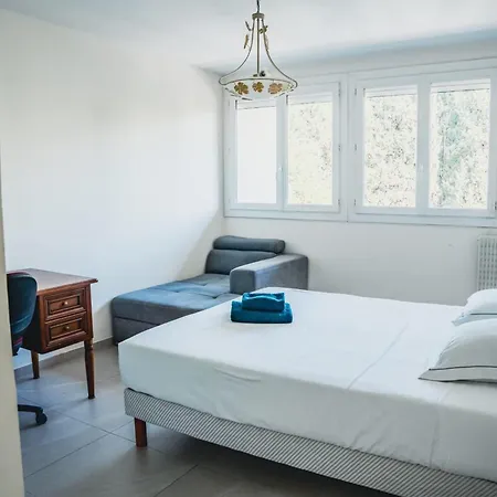 38 M With Balcony In *